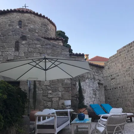 Saint Artemios And Oriental 招待所