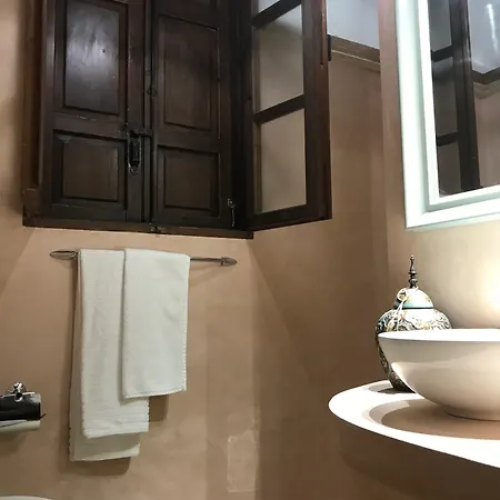 Saint Artemios And Oriental Konukevi 4*