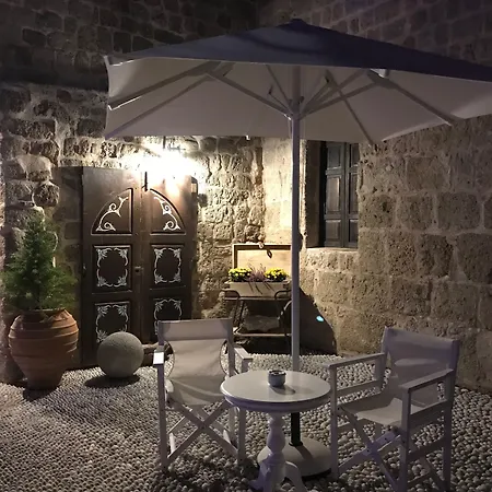 Saint Artemios And Oriental Konukevi 4*